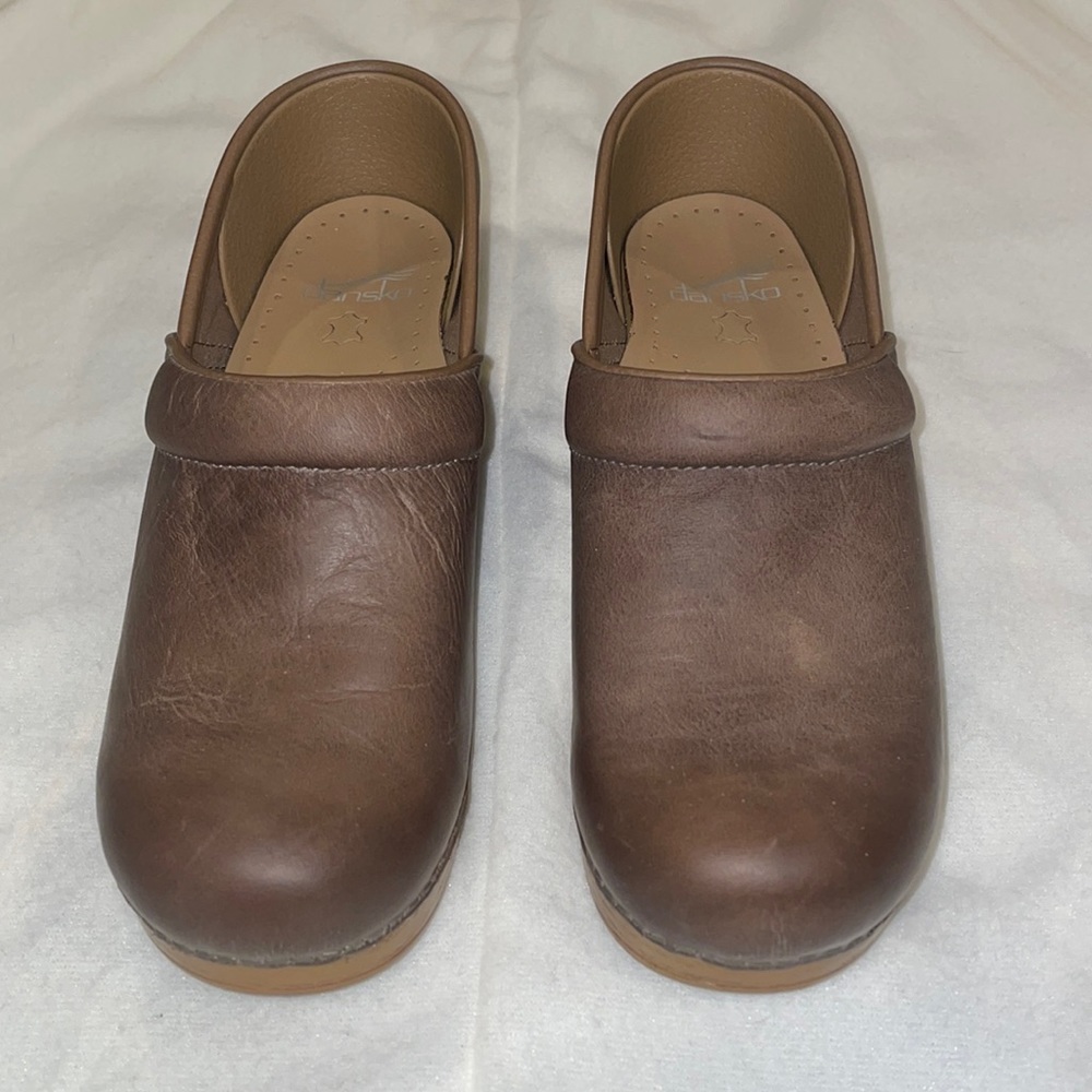 Dansko Professional Light Brown Leather Slip On Clogs Shoes EU 39 US 8.5 / 9